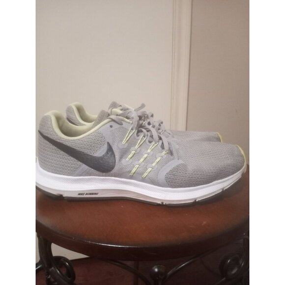 Nike Run Swift 1 Running Wolf Gray Outdoor Shoes Mens Sneakers 908989-008 Sz 8.5 - Picture 1 of 13